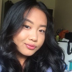 Meet your Posher, Stacey